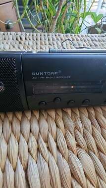 Vintage 1996 Suntone RR3000 Boombox-AM/FM Radio with Detachable Dual Speakers